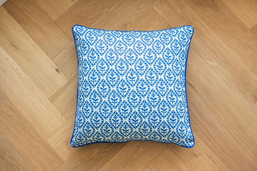 Luxe & Beau - Bleu Motif Cushion