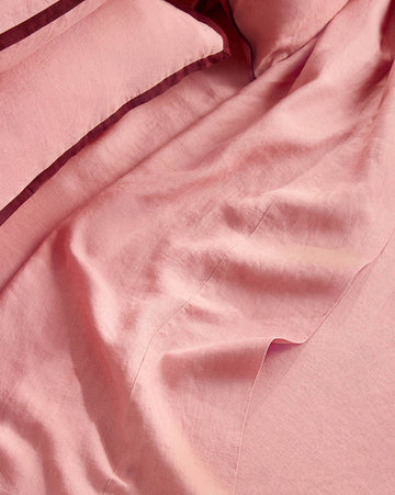 Hommey - Linen Flat Sheet - Rhubarb - Queen