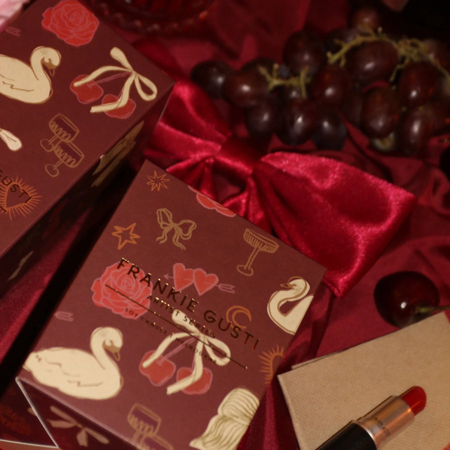 Frankie Gusti - ARTIST SERIES CANDLE | YOUNG HEARTS | KIMMY HOGAN