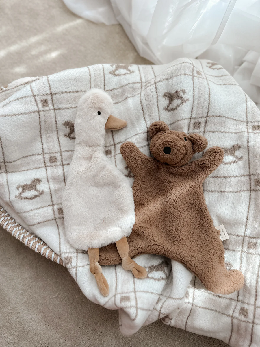 Pop Ya Tot - Little Teddy Comforter Toy