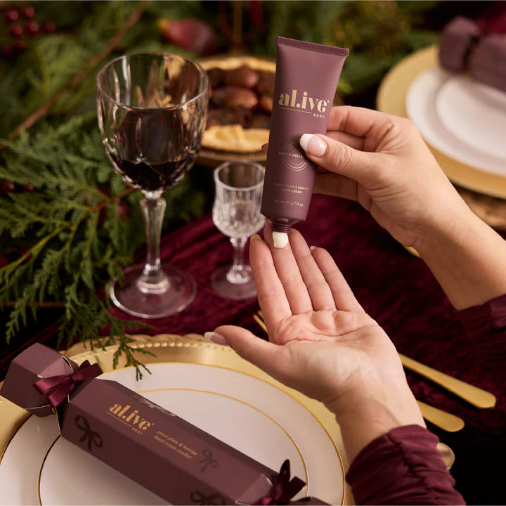Al.ive Body - Hand Cream Cracker Sweet Plum & Berries