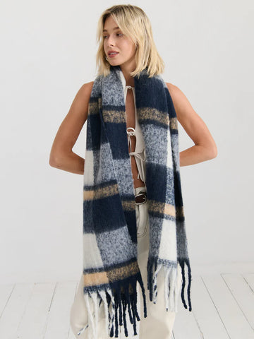 Angels Whisper - Pierre Checkered Fluffy Scarf