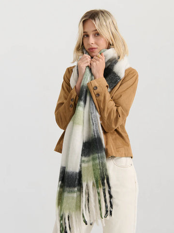 Angels Whisper - Moss Checkered Fluffy Scarf
