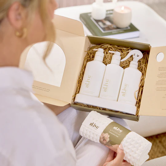 Al.ive Body - Kitchen Trio & Towel Gift Set - Lemon Myrtle & Honeydew