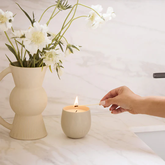 Al.ive Body - Magnolia & Vanilla Bean Soy Candle