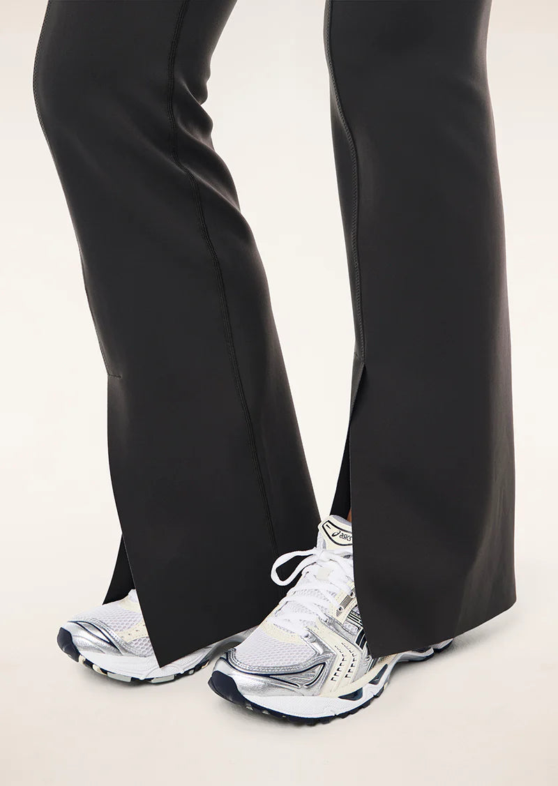 P.E Nation - ELEVATION LEGGING IN CAVIAR