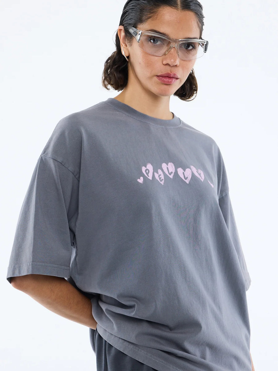 Ena Pelly - Pelly Spray Heart Tee - Washed Grey