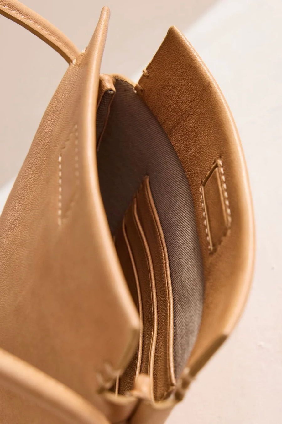 Juju & Co - Marina Pouch - Tan