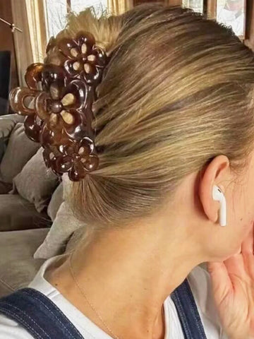 Angels Whisper - Daisy Floral Claw Clip