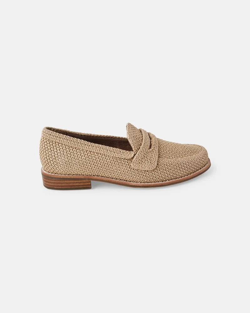 Walnut - Harlow Loafer - Natural