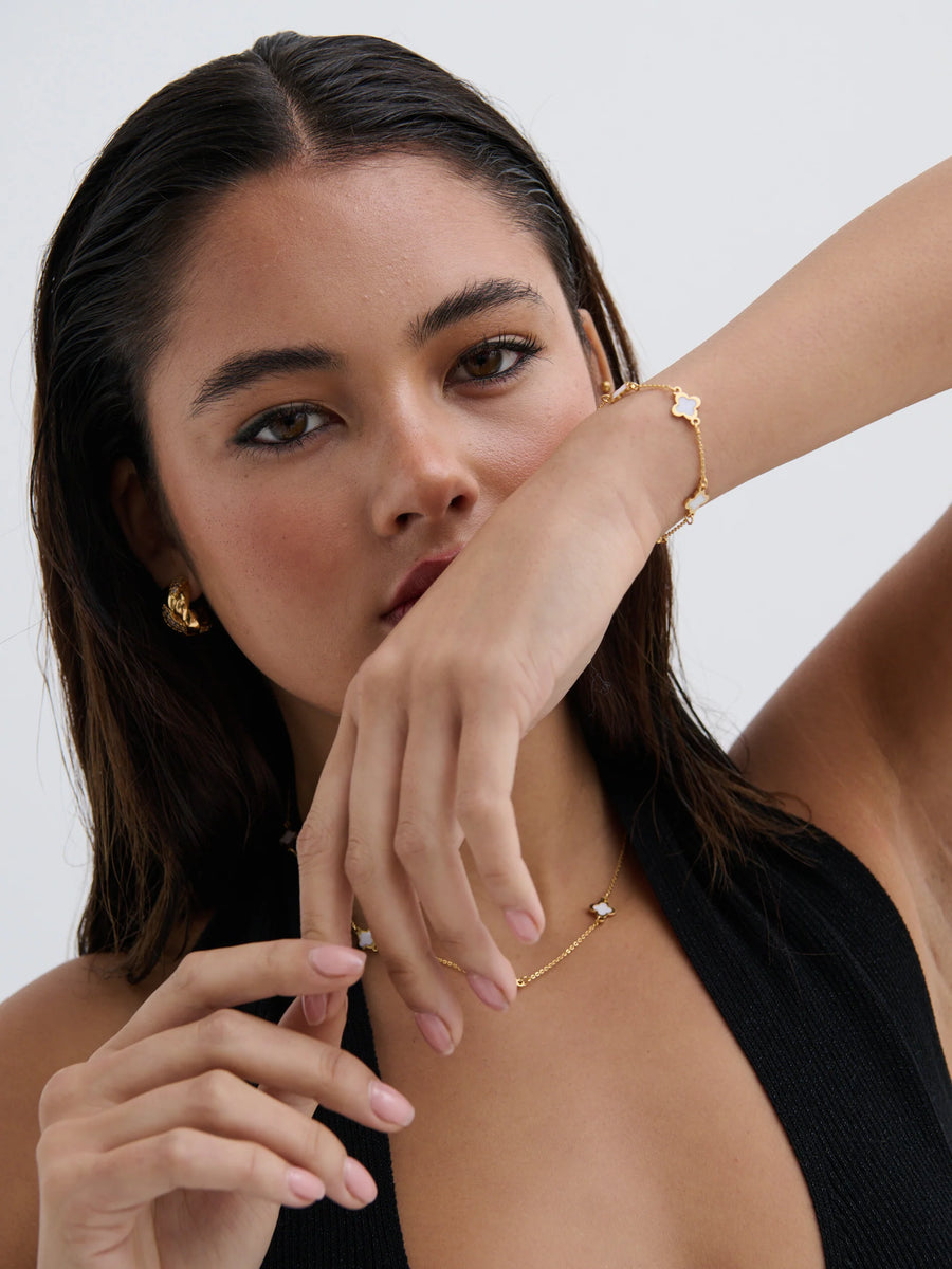 Angels Whisper - Clover 18k Gold Plated Bracelet in White