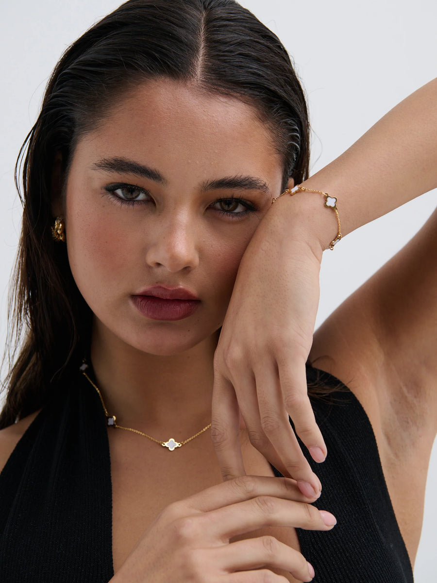 Angels Whisper - Clover 18k Gold Plated Bracelet in White