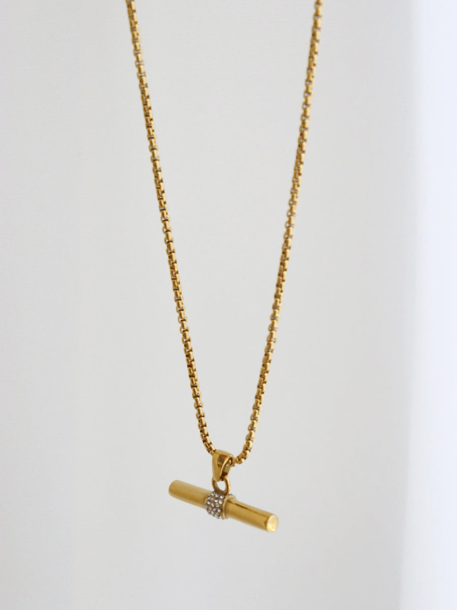 Angels Whisper - Vivienne T-Bar 18k Gold Plated Necklace