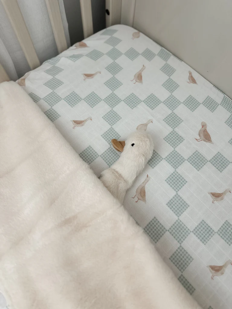 Pop Ya Tot - Goosey Gander Fur Lined Cot Blanket