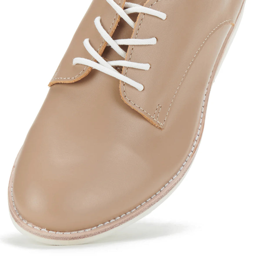 Rollie - Derby Super Soft Latte