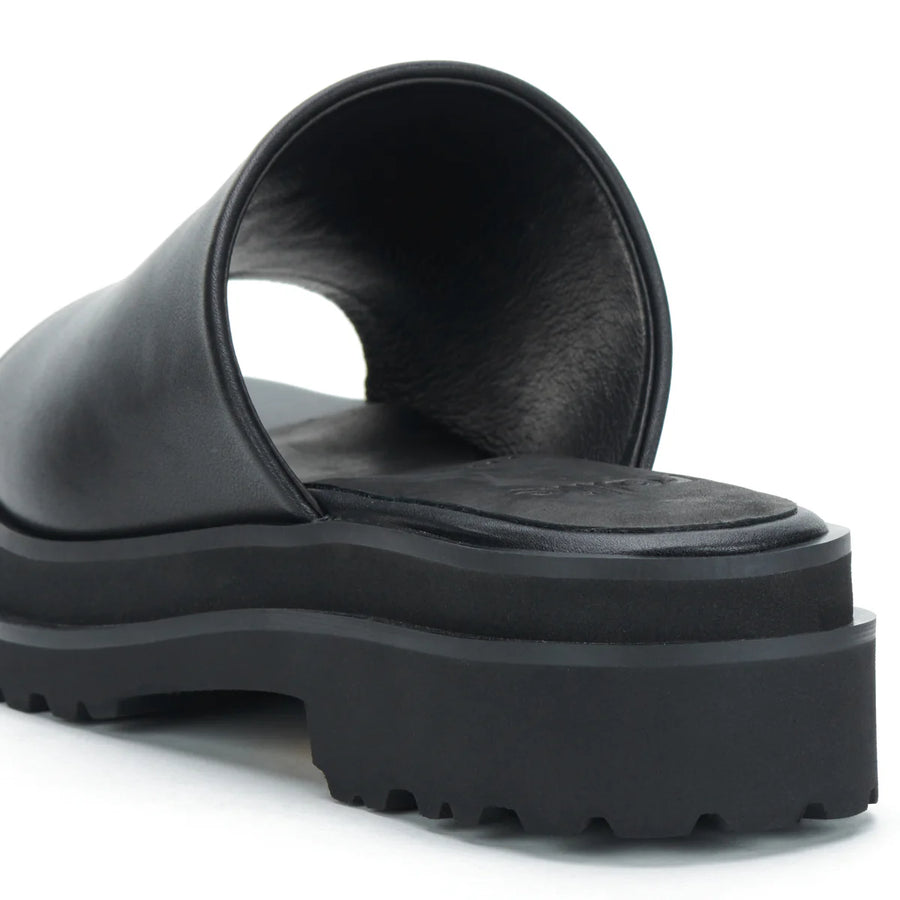 Rollie - Slide Step All Black