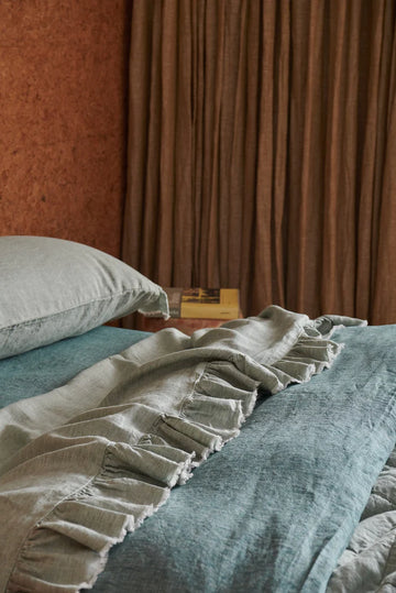 Society of Wanderers - Fog Ruffle Flat Sheet