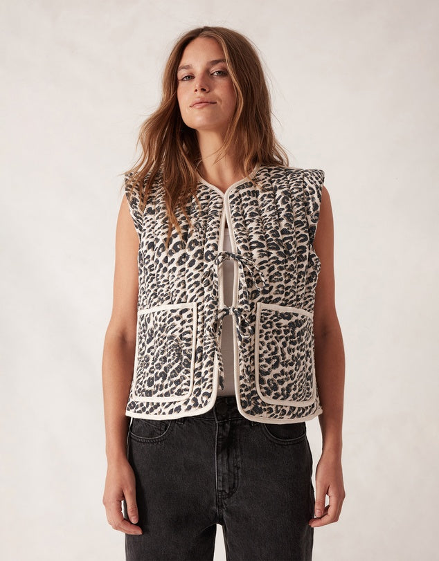 Ceres Life - Tie Quilted Vest - Leopard
