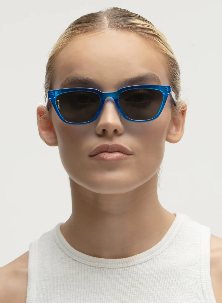 Otra Eyewear - Seva - Trans Blue/Smoke