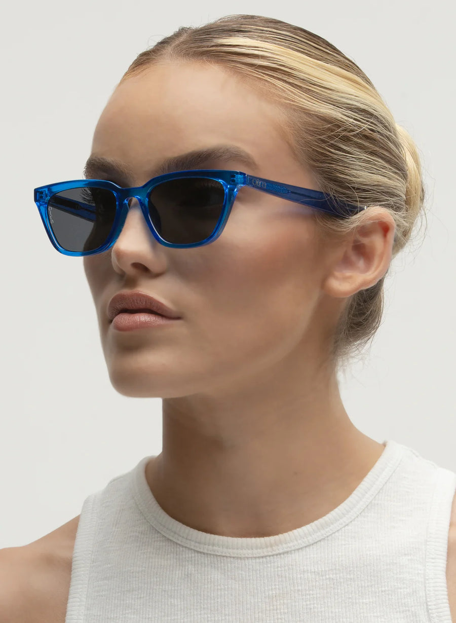 Otra Eyewear - Seva - Trans Blue/Smoke