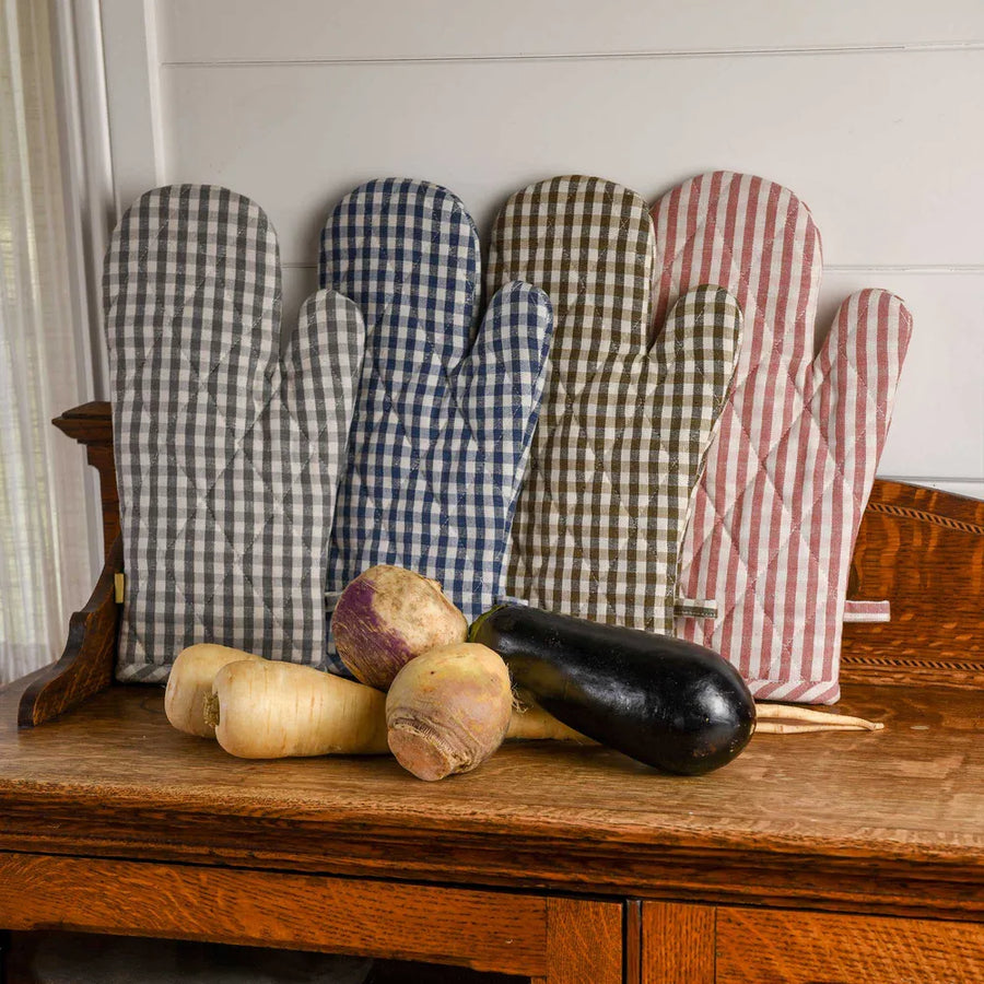 Raine & Humble - Gingham Oven Glove - Blueberry